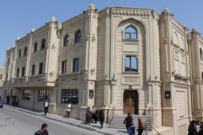 Bu universitetin 3500 tələbəsinin diplomu tanınmır: QMİ və Təhsil Nazirliyinə şikayət var...