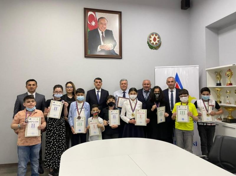 Balakəndə şahmatçı uşaqların ezamiyyə pullarını kimlər yeyir: \"Yarışlara qatıla bilmirik\"
