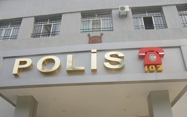 Polis tərəfindən saxlanılan şəxs şöbədə intihar etdi 