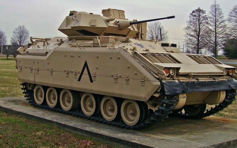 ABŞ Ukraynaya \"Bradley\" piyada döyüş maşınları verəcək 