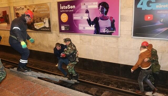 General Həsənov metroda təlim keçirdi - Video 