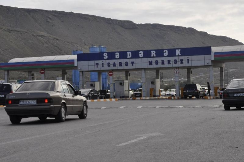 Sədərək Ticarət Mərkəzin sözçüsü danışdı: \"Girişdə ödənilən 50 qəpik...\"