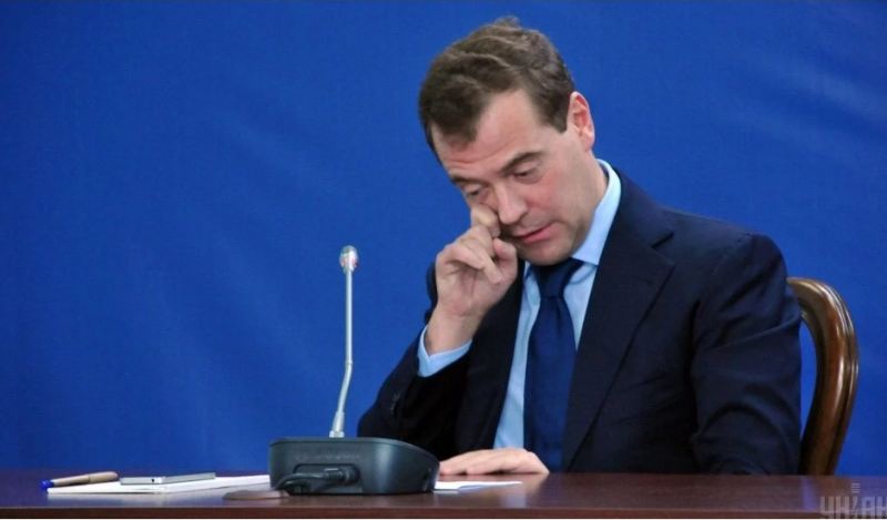 Polşanın Ukraynaya verdiyi \"Leopard\" tankları metal qırıntılarına çevriləcək  - Medvedev