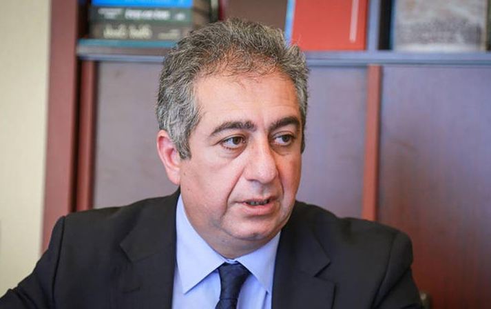 Qubad İbadoğlu partiyasını buraxdı 