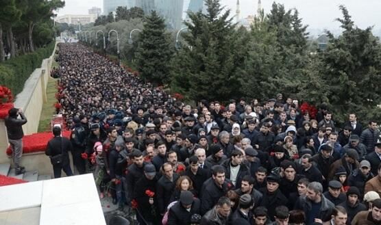 20 Yanvar şəhidlərinin xatirəsi dərin ehtiramla anılır 