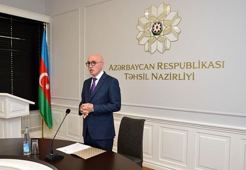 Nazir müavini vəzifəsindən azad edilib? 