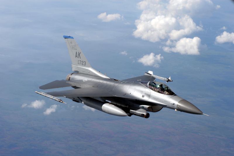 Ukraynaya F-16 verilir - Proses başlayıb 