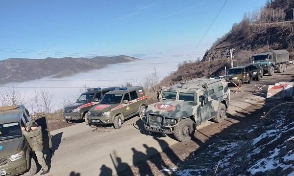 Sülhməramlıların daha 4 avtomobil Laçın yolundan keçdi 
