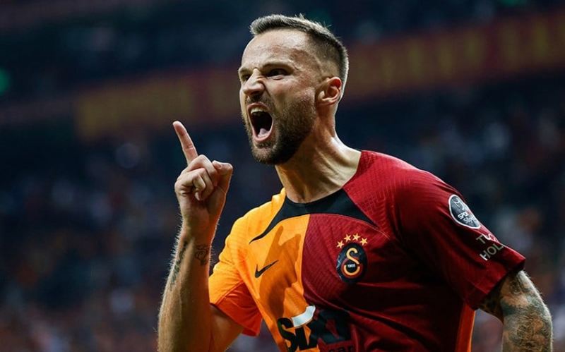 \"Qalatasaray\" isveçrəli hücumçunun müqaviləsini ləğv edib 