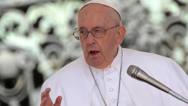 Papa Fransiskdən Quranın yandırılmasına reaksiya verdi: Qəzəb və ikrah hissi keçirirəm