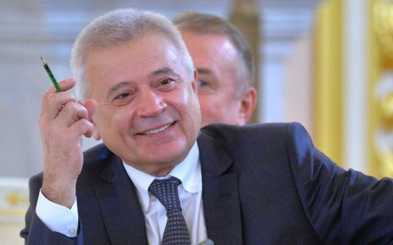 Vahid Ələkbərovun sərvəti 20 milyardı keçdi 