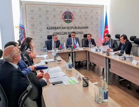 4 vəkilin fəaliyyəti dayandırıldı, birinə töhmət verildi 