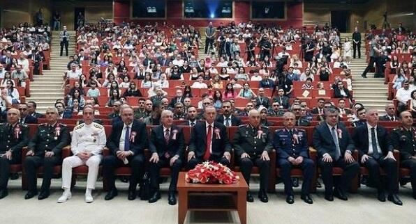 Ərdoğanın iştirak etdiyi tədbirdə 42 hərbçimiz diplom aldı 