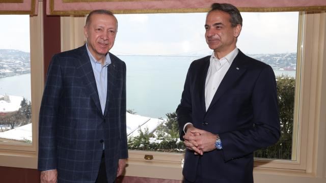 Yunan mediası Ərdoğanla Miçotakis görüşündən yazır: Məsləhətləşmələr başlaya bilər