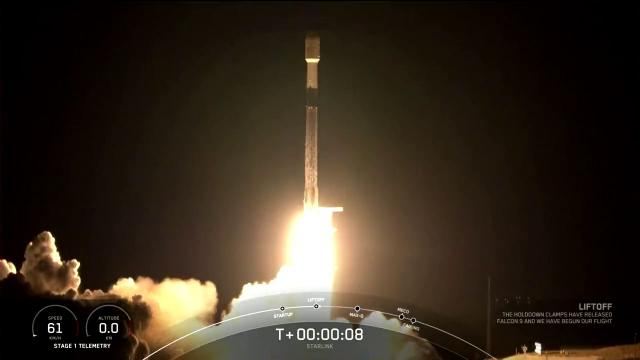 \"SpaceX\"in Starlink peykləri “arzuolunmaz” elektromaqnit şüalanma yayır 