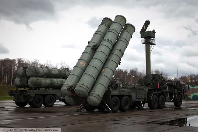 Ukrayna Rusiyanın S-400 sistemini məhv etdi 