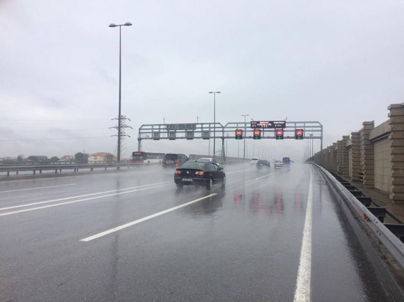 Bu yolda sürət həddi endirildi 