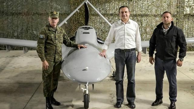 Kosova \"Bayraktar TB2\"lərini aldı 