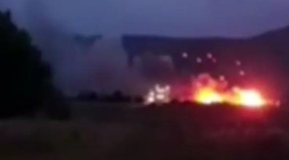 Ukraynadan daha bir hücum: Krımda hərbi baza partladıldı, yanğın ətrafa yayılır...