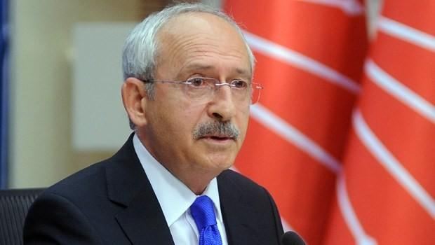 CHP-də 5 saatlıq iclas: Bütün üzvlər istefa verdi 
