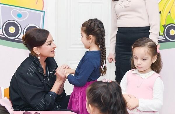 Mehriban Əliyevadan Uşaqlar günü ilə bağlı paylaşım 