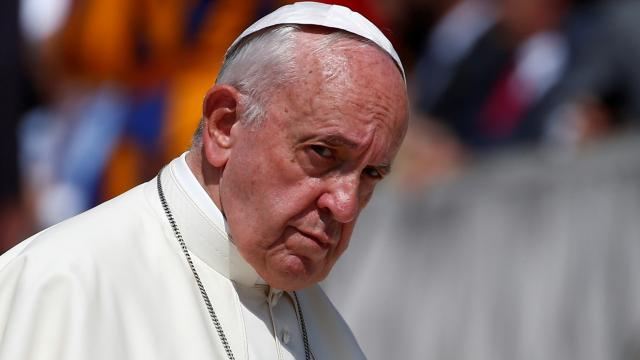 Roma Papası Fransisk əməliyyat olunmaq üçün xəstəxanaya yerləşdirilib 