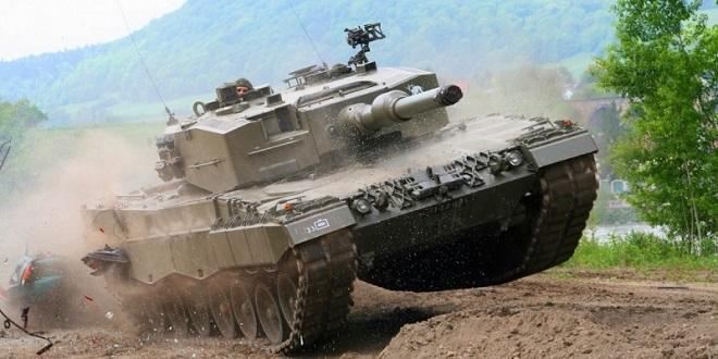 “Leopard”ı vuran hərbçiyə 1 milyon verildi - Video 