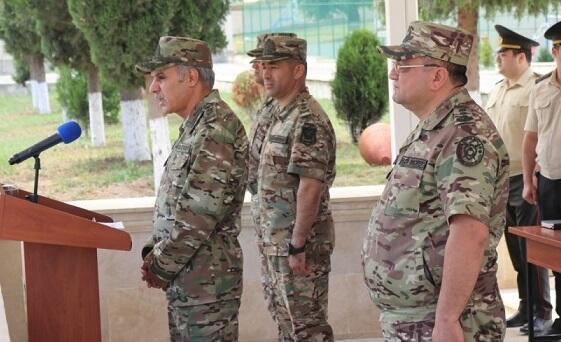 Vəliyev və Bərxudarov hərbçilərimizlə görüşdülər 