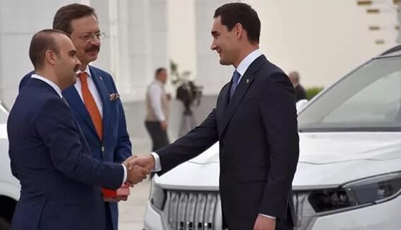 Berdiməhəmmədova 2 ağ rəngli “Togg” təqdim edildi 