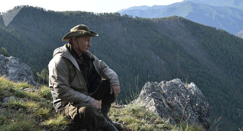 Putin “yəhərdə” möhkəm oturmayıb - Şolts