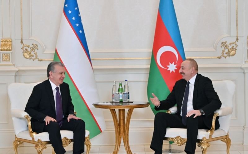 Prezident İlham Əliyev: \"Ötən il Azərbaycan-Özbəkistan münasibətlərinin inkişafında rekord il olub\" 