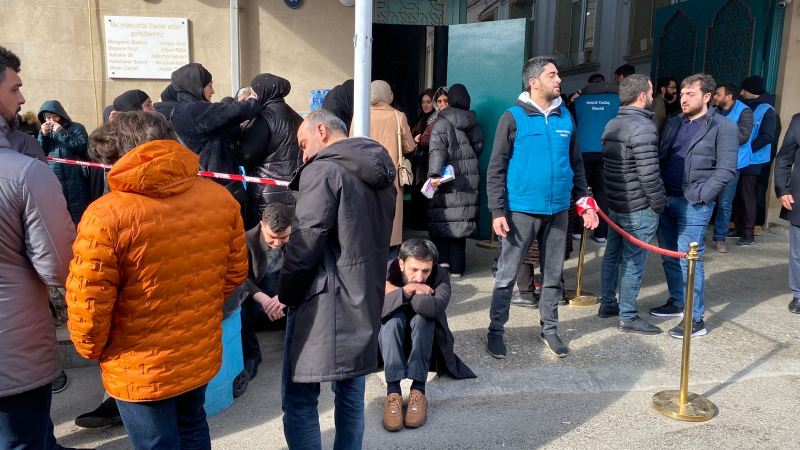 Hacı Şahin Həsənli ilə vida mərasimi keçirilir 