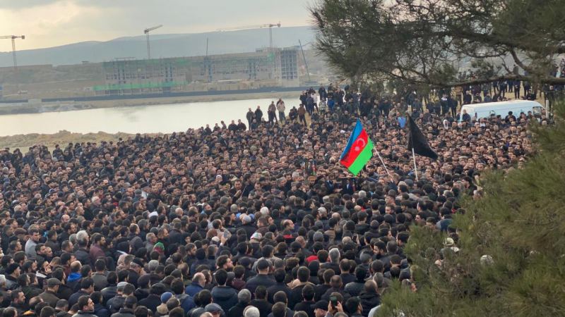 Hacı Şahinin dəfn mərasimindən FOTOLAR