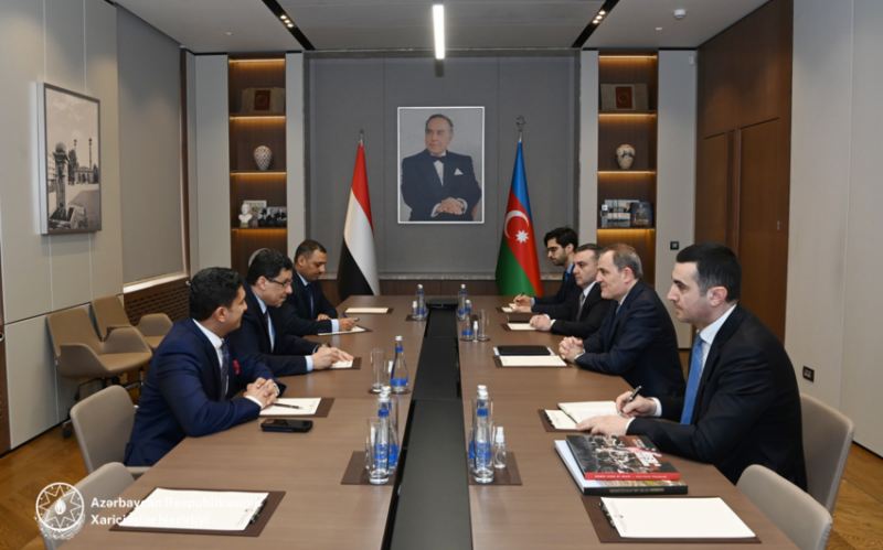 Ceyhun Bayramov Yəmənin XİN başçısı ilə görüşüb 