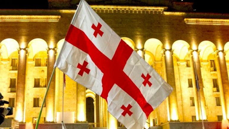 Gürcüstan parlamentində əlbəyaxa dava baş verib 