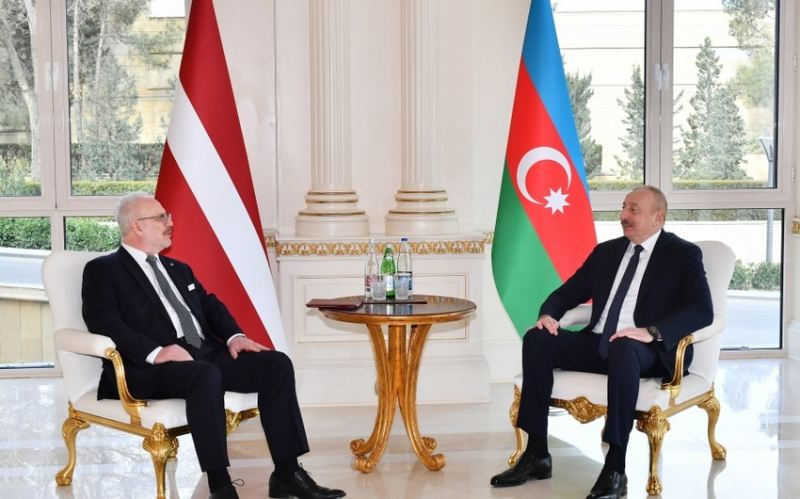 Azərbaycan və Latviya prezidentləri mətbuata bəyanatlarla çıxış ediblər 