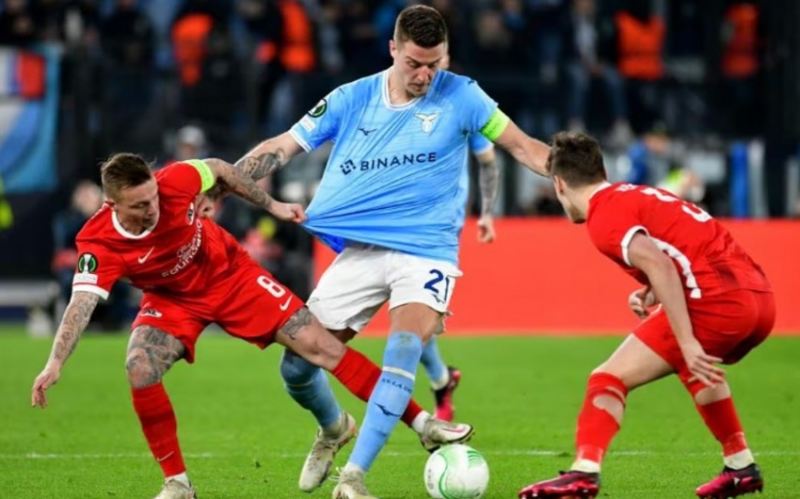 Konfrans Liqası: \"Latsio\" öz meydanında uduzub 