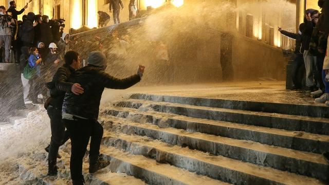Gürcüstanda gərginliyi artıran qanun layihəsi 