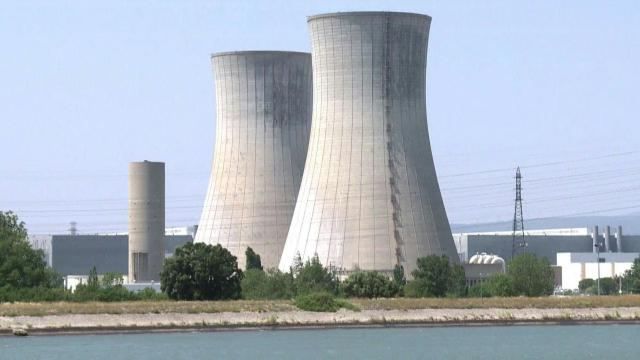 Fransada atom elektrik stansiyasında çat aşkarlanıb 