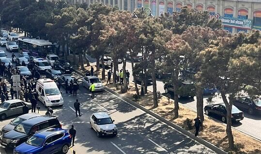 Bakıda silahlı hücumu törədənlər belə qaçdı - Video 