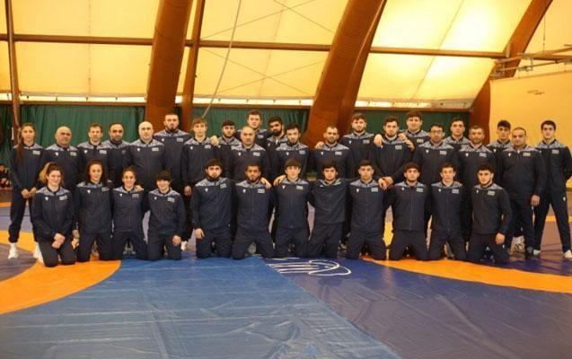 İki güləşçimiz final görüşünə çıxacaq, beşi mübarizəyə başlayır 