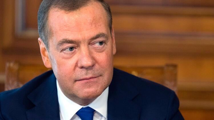 Medvedev: Almaniyanın Putini həbs etməsi Rusiyaya müharibə elanı olacaq 
