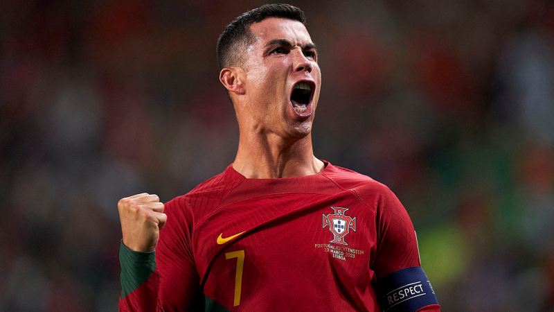 Ronaldo yeni rekorda imza atdı 