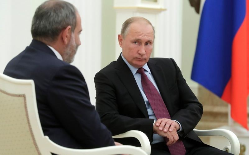 İrəvanın Vladimir Putinlə bağlı qərarı - Rusiyaya arxadan vurulan zərbə - ŞƏRH