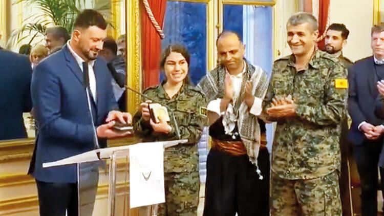 Türkiyədən Fransaya qınaq: YPG-yə medallar qəbul edilə bilməz 