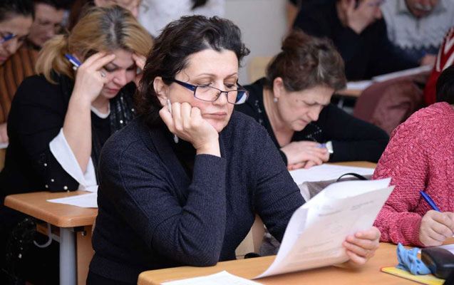 3 mindən çox müəllimin maaşına 35 faiz əlavə olub 