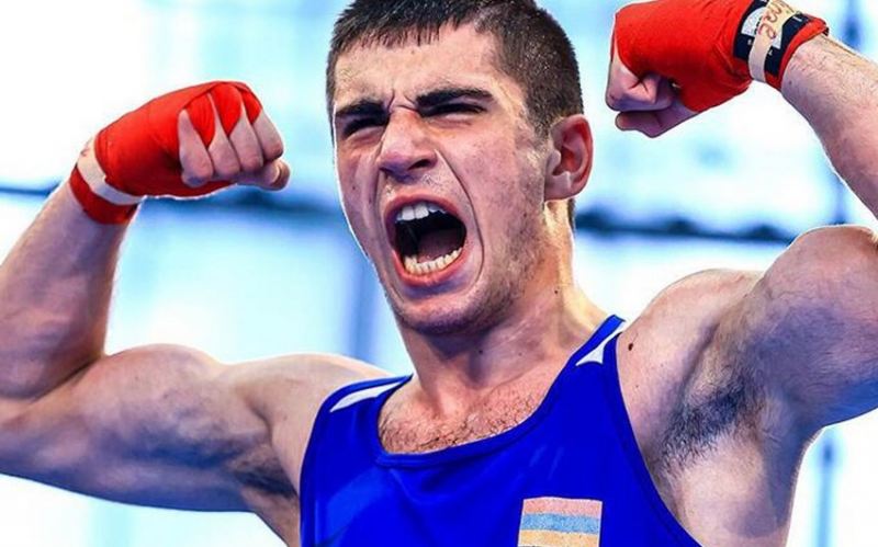 Dünya çempionu Ermənistan bayrağı altında döyüşməkdən imtina edib 