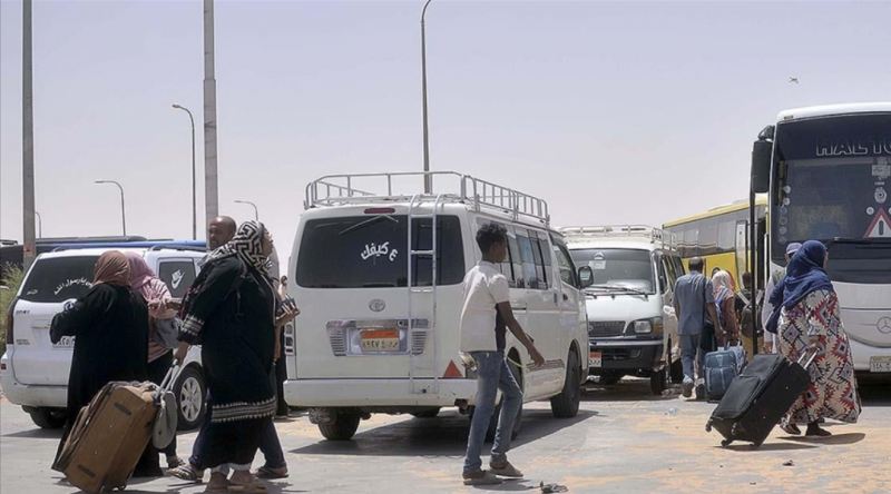 BMT: 800 mindən çox insan Sudandakı münaqişələrə görə qonşu ölkələrə qaça bilər 