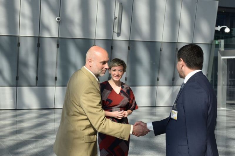 Hikmət Hacıyev NATO rəsmilərini Ermənistanla sərhəddə NBM-nin təsis edilməsi barədə məlumatlandırdı 