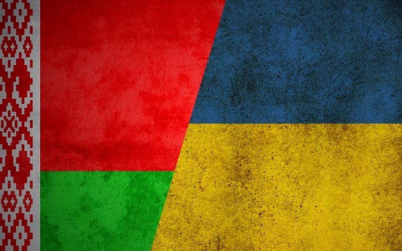 Ukrayna Belarusla iki müqaviləni ləğv edib 